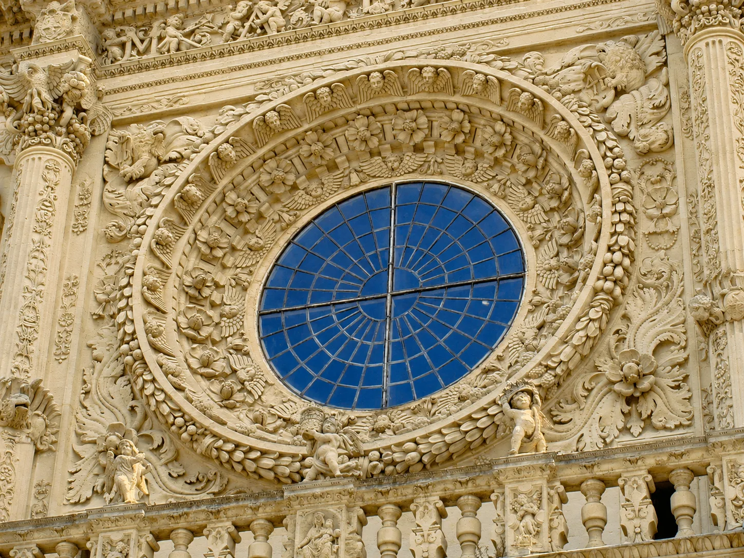 Particolare rosone Santa Croce